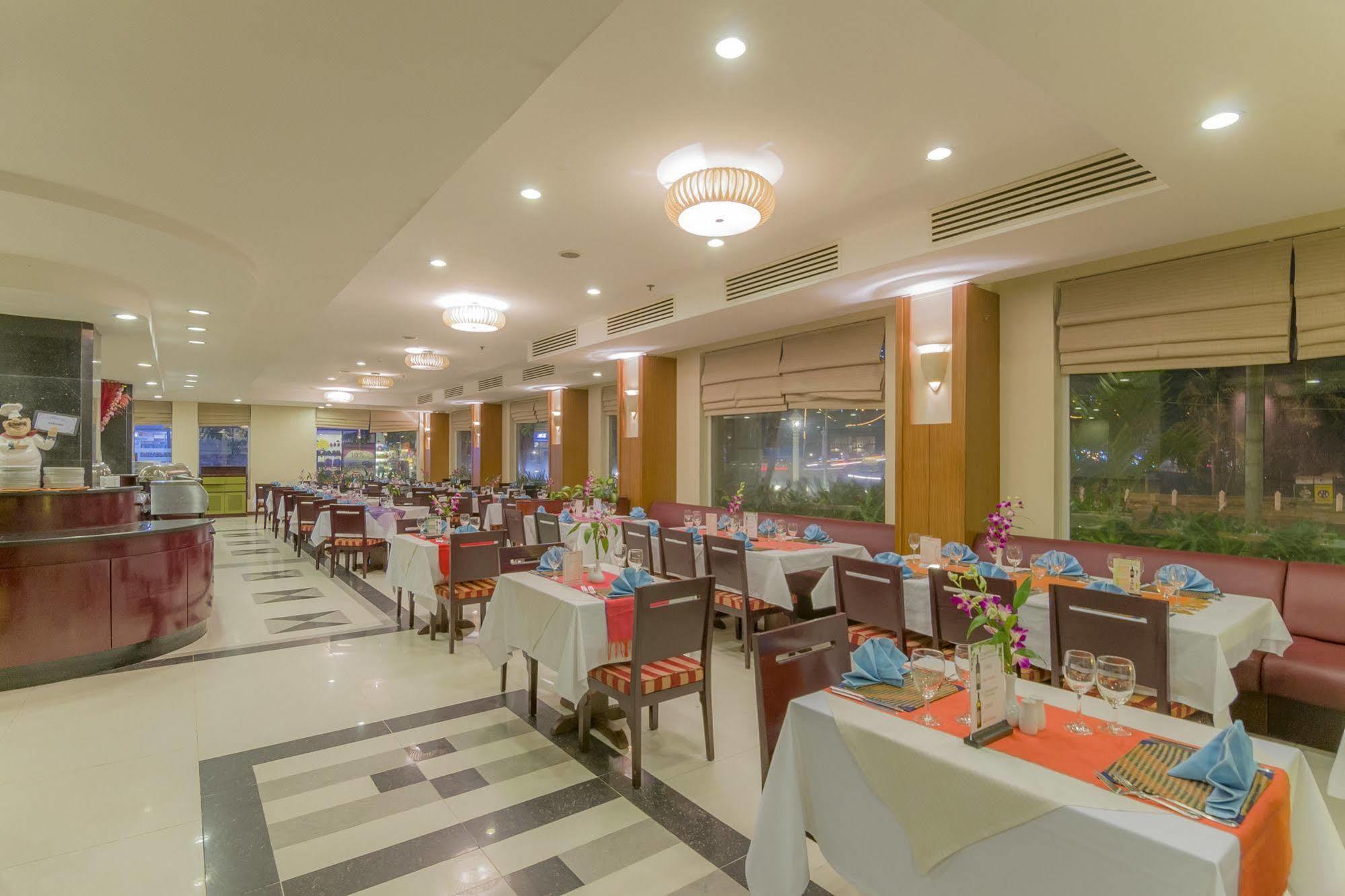 Angkor Riviera Hotel Siem Reap Exteriör bild