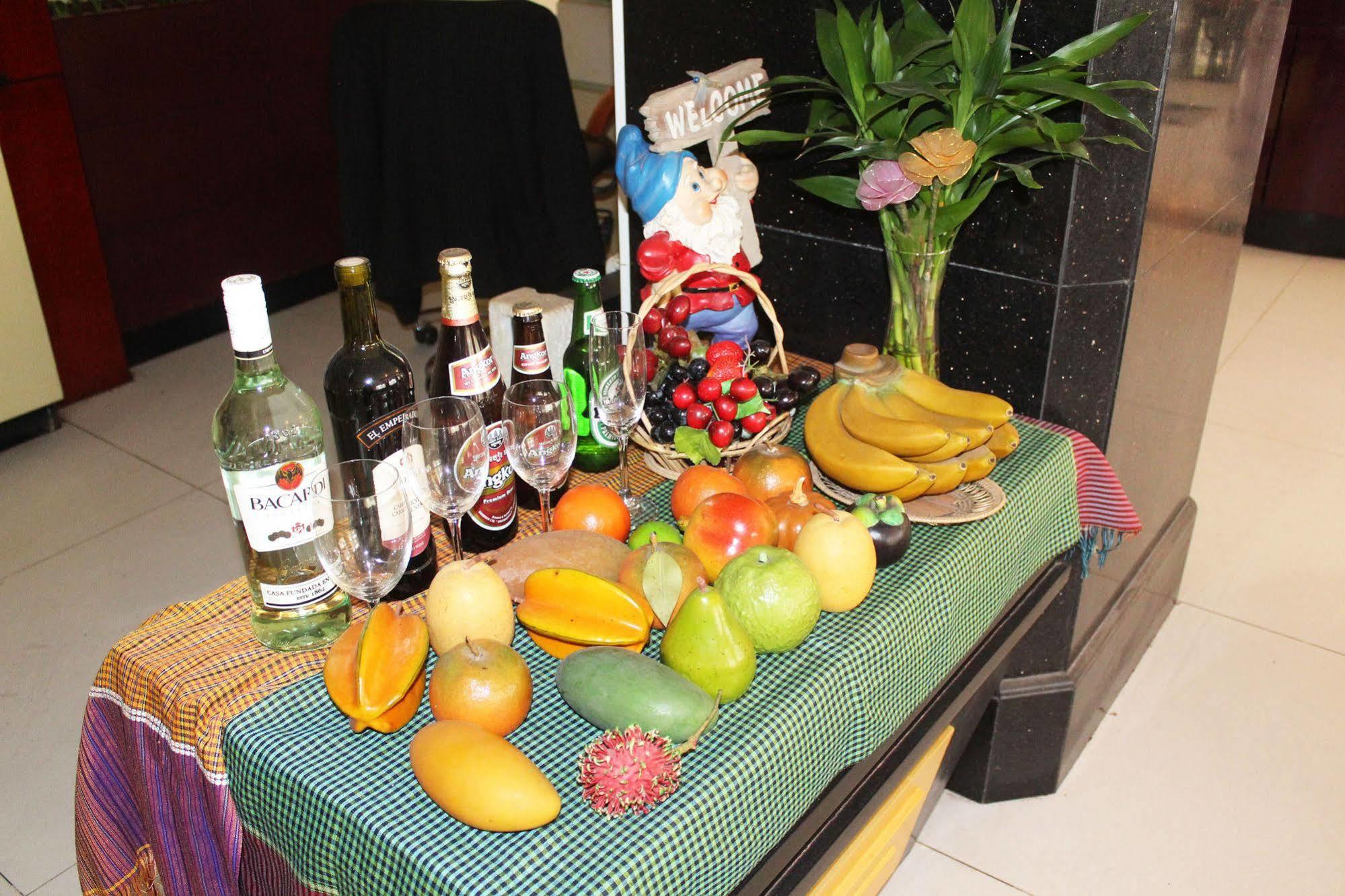 Angkor Riviera Hotel Siem Reap Exteriör bild