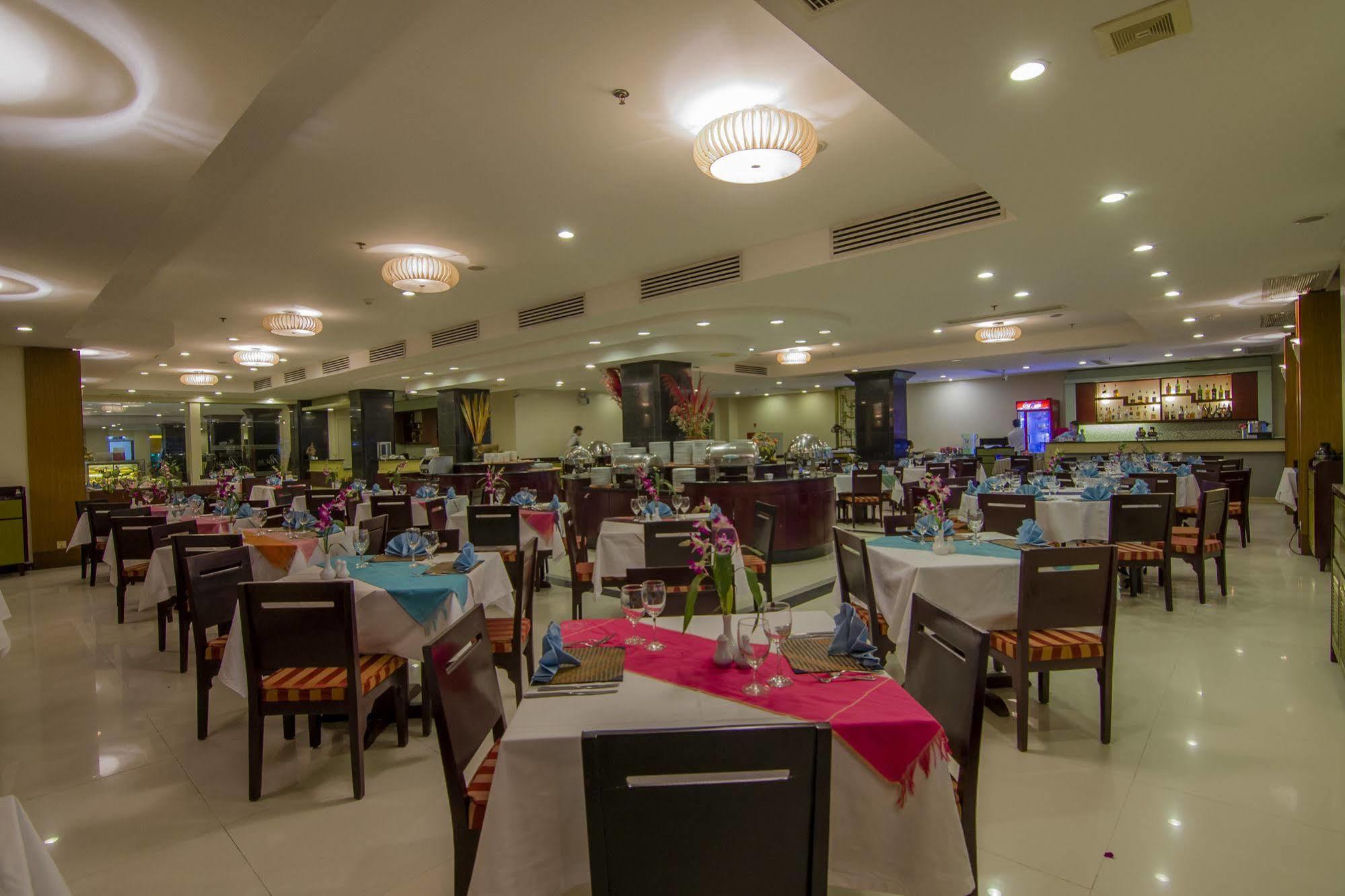 Angkor Riviera Hotel Siem Reap Exteriör bild