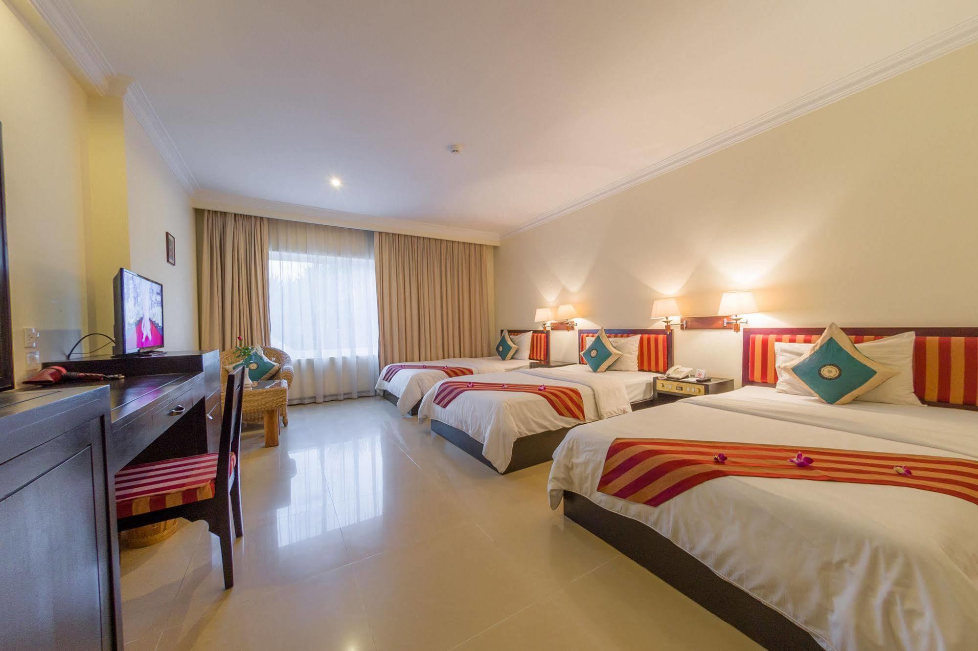 Angkor Riviera Hotel Siem Reap Exteriör bild